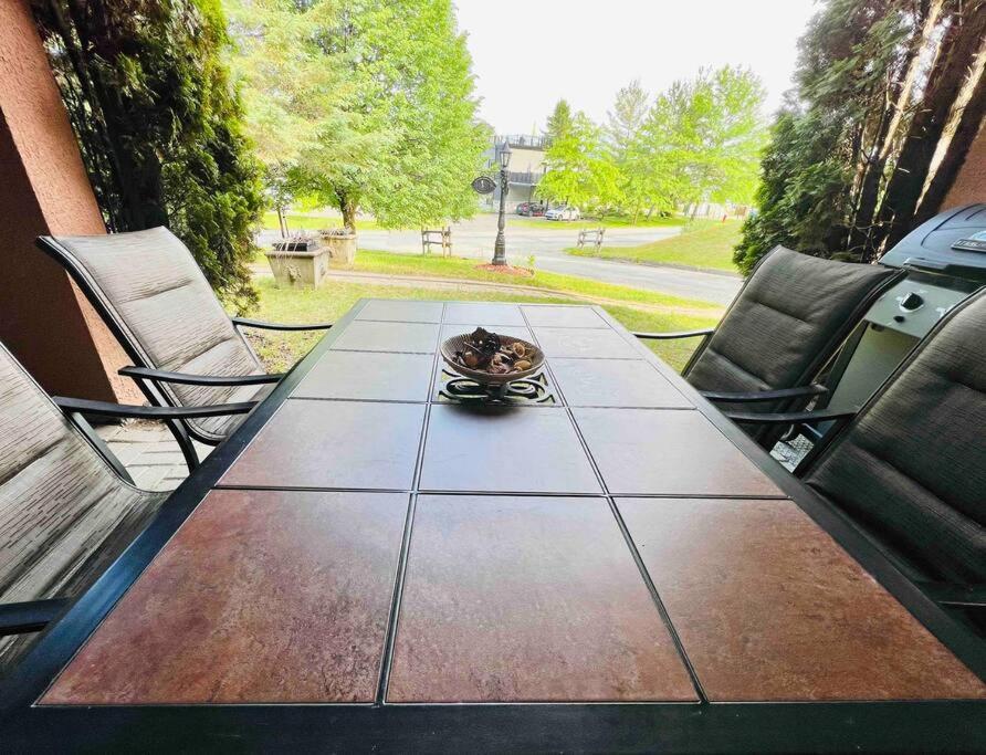 P Tit Boreal- 2 Minutes De La Plage Memphremagog Apartment Ngoại thất bức ảnh