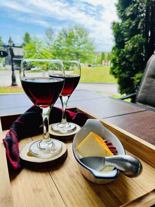 P Tit Boreal- 2 Minutes De La Plage Memphremagog Apartment Ngoại thất bức ảnh